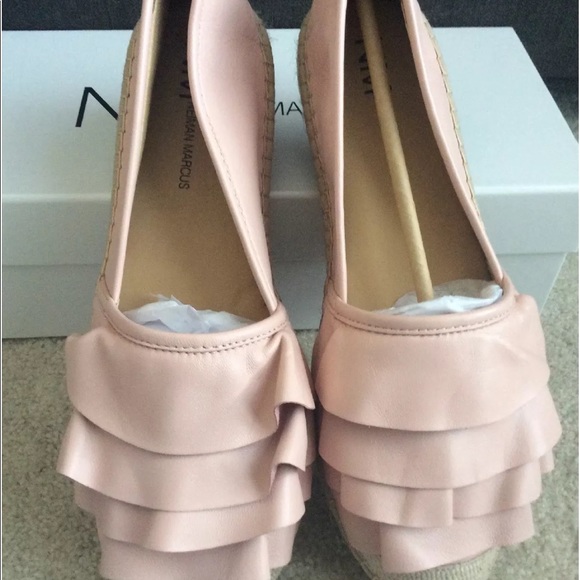 Neiman Marcus ruffle & leather Espadrilles - Picture 2 of 7